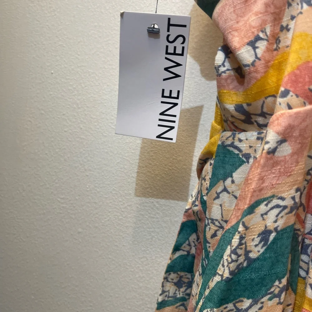 *NWT* Nine‎ West Colorful Floral Side Wrap Beachy
Dress Women's - Picture 5 of 9